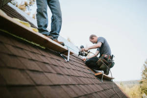 Local Roofers in Pasadena Hills, MO
